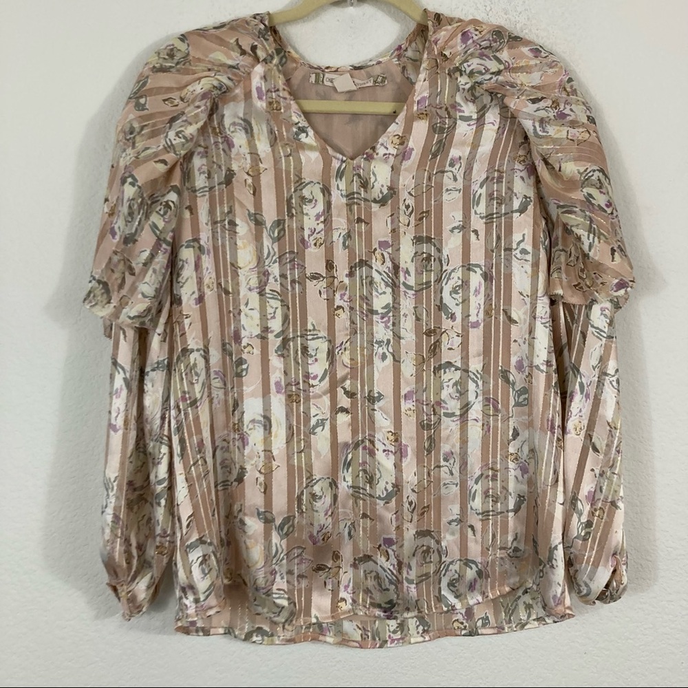 CHELSEA & VIOLET FLORAL VICTORIAN V NECK BLOUSE, XS